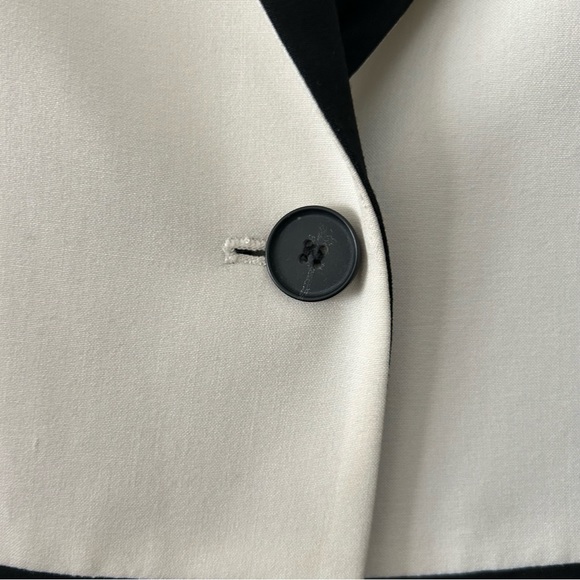 ELIZABETH & JAMES Black and White Colorblock Blazer SIZE 4 - Picture 5 of 10
